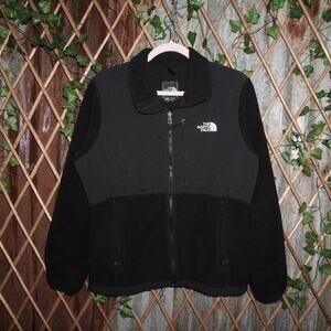 Medium - Vintage Y2K the north face embroider denali jacket
